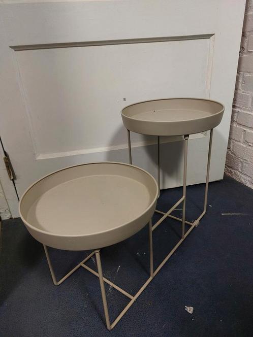 Plantentafeltjes Ikea beige, Huis en Inrichting, Tafels | Sidetables, Zo goed als nieuw, 25 tot 50 cm, Rechthoekig, Ophalen