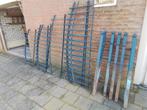 metalen tuinhek blauw met staanders, Gebruikt, Ophalen of Verzenden, IJzer