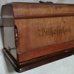 Victoria Wilhelmina antieke naaimachine 1902 Fabrik Marke, Antiek en Kunst, Antiek | Naaimachines, Ophalen