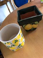 2 Bloempotten met Citroenen decor, Ophalen of Verzenden, Gebruikt, Overige kleuren