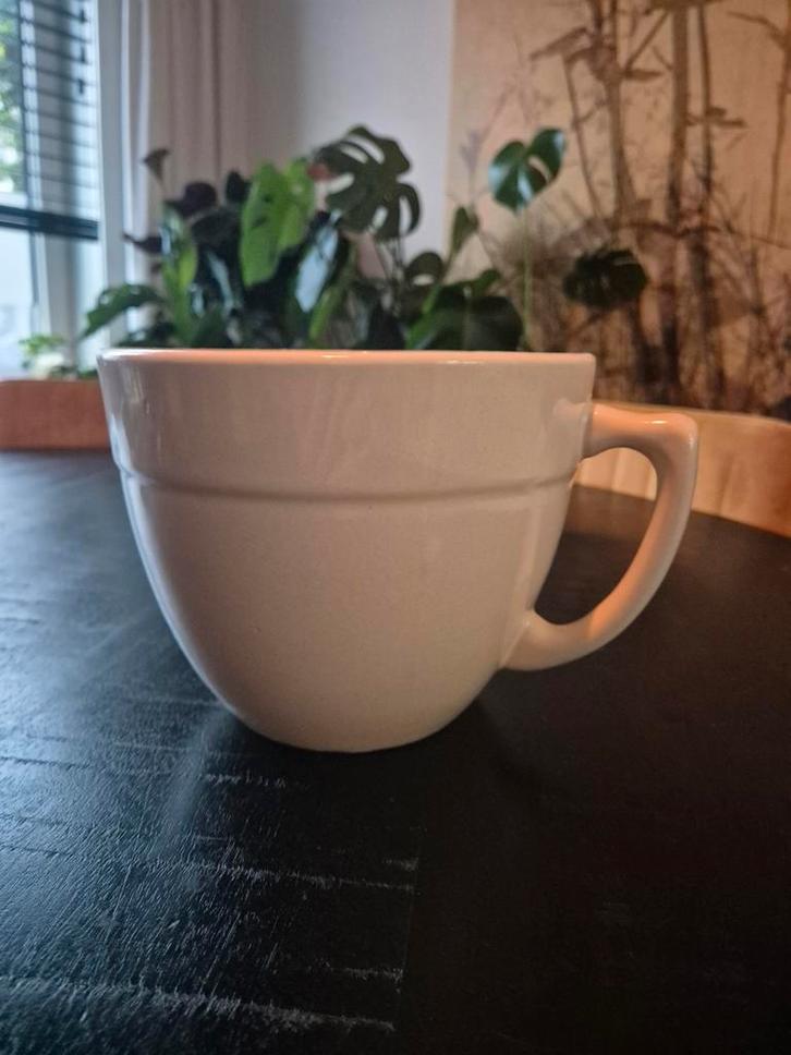 Oude Engelse Beslagkom, Huis en Inrichting, Keuken | Servies, Gebruikt, Kom(men), Overige stijlen, Aardewerk, Ophalen of Verzenden