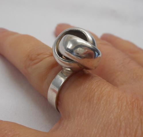 Zilveren vintage ring met grote knoop knop maat 16.5 nr.218, Sieraden, Tassen en Uiterlijk, Ringen, Zo goed als nieuw, Dame, Kleiner dan 17