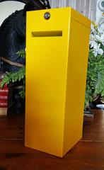 Industrieel geel metalen brievenbus postbox 17 x 14 cm, Ophalen of Verzenden