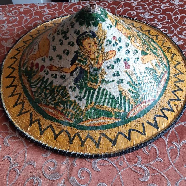 Vintage oosterse rieten boerenhoed beschilderd, Antiek en Kunst, Kunst | Niet-Westerse kunst, Verzenden