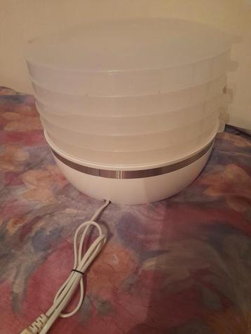 Fruit/ voedsel droger beschikbaar voor biedingen