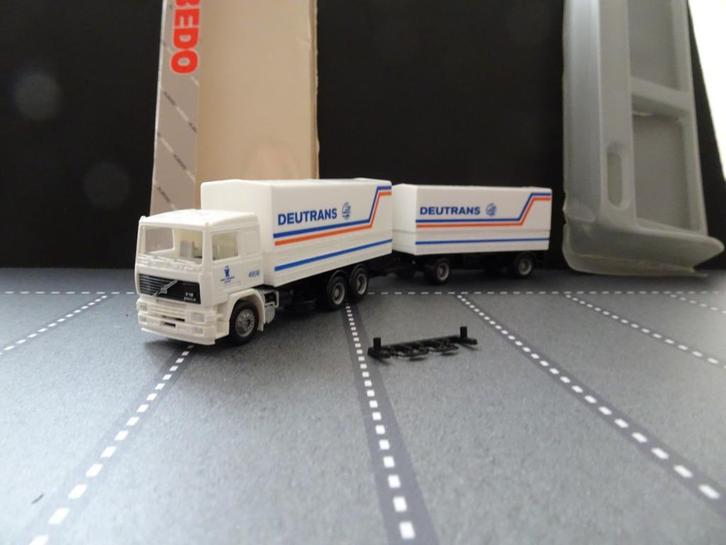 917 albedo herpa volvo f12 combi deutrans 1:87 truck trein, Hobby en Vrije tijd, Modelauto's | 1:87, Nieuw, Bus of Vrachtwagen