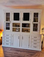 Mooie witte kast 230x50x220cm, Ophalen, Gebruikt, Met deur(en), 200 cm of meer