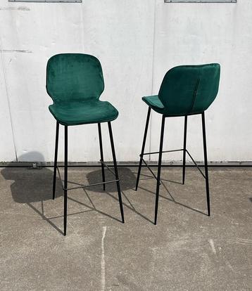 2 stuks luxe velvet groene horeca barkrukken beschikbaar voor biedingen