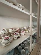 Royal albert kopjes 30 (met onderzetters 60) en suikerpotje, Ophalen of Verzenden