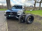 Mercedes-Benz GLC 300e 320pk 4MATIC 9G-TRONIC 2022 Grijs, Auto's, Mercedes-Benz, Automaat, 4 cilinders, 2000 kg, Leder en Stof