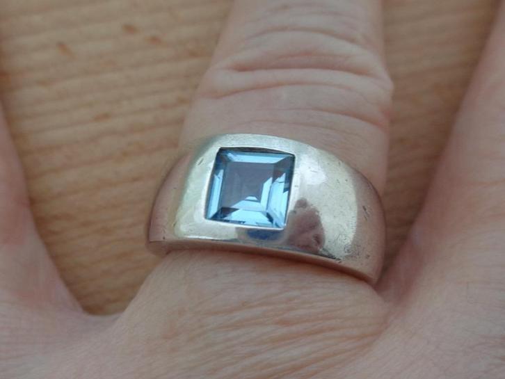 zilveren ring MEXX met licht blauwe steen [402], Sieraden, Tassen en Uiterlijk, Ringen, Zo goed als nieuw, Dame, 17 tot 18, Zilver