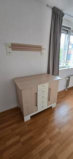 Te koop: commode, plancet, ledikantje inclusief 2 matrassen, Kinderen en Baby's, Kinderkamer | Complete kinderkamers, Ophalen