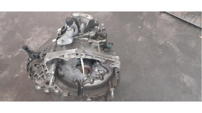 Versnellingsbak van een Alfa Romeo Giulietta, Auto-onderdelen, Transmissie en Toebehoren, Alfa Romeo, Gebruikt, 3 maanden garantie