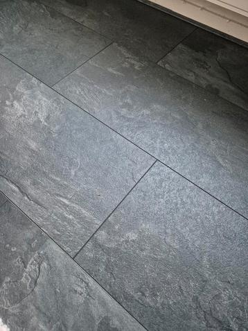 Laminaat Tegelvloer - 50m2 + Extra Pak beschikbaar voor biedingen