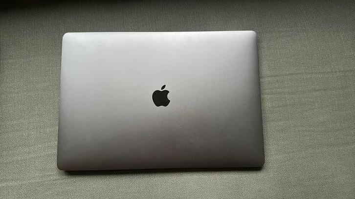 Macbook pro 2016 15inch 16gb 500gb SSD defect, Computers en Software, Apple Macbooks, Niet werkend, MacBook Pro, 15 inch, Onbekend