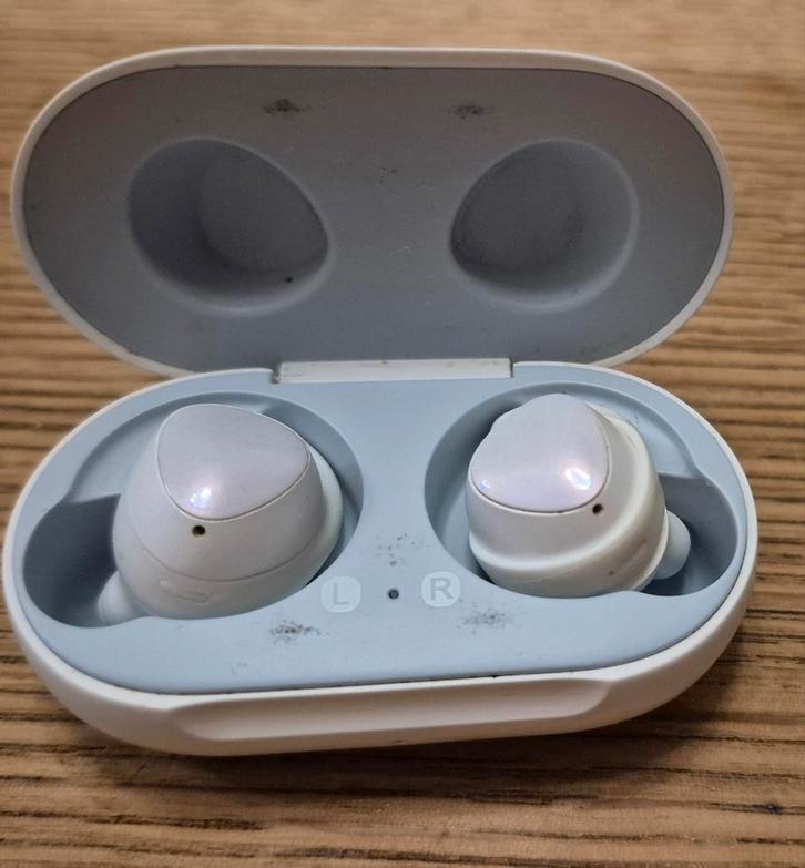 Samsung Galaxy Buds Plus Wireless Earphones - Wit, Telecommunicatie, Mobiele telefoons | Oordopjes, Zo goed als nieuw, Bluetooth