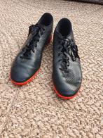 Zwarte voetbalschoenen maat 47, Maat XS of kleiner, Ophalen of Verzenden, Gebruikt, Schoenen