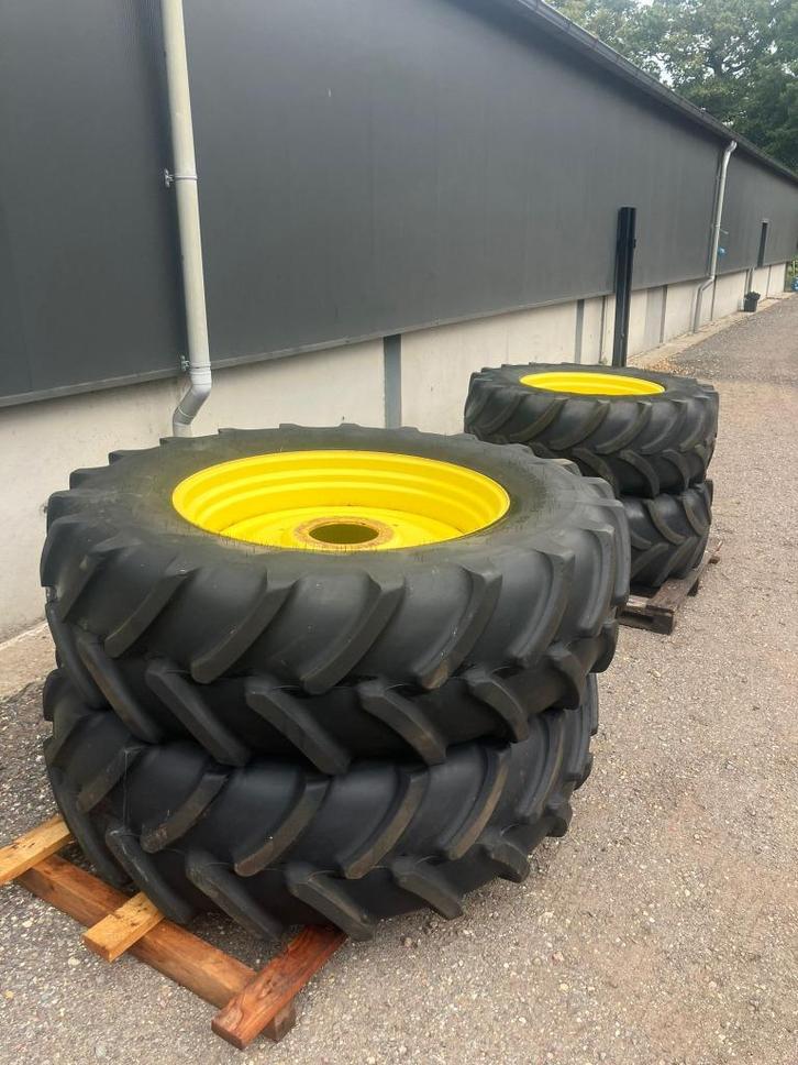 John Deere 480/65 R28 & 460/85 R38, Zakelijke goederen, Agrarisch | Onderdelen | Banden, Velgen en Assen, Ophalen