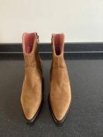 Enkellaarsjes suède cognac maat 40 Nieuw., Kleding | Dames, Schoenen, Ophalen of Verzenden, Nieuw, Bruin