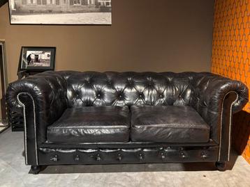 Stoere Zwarte Chesterfield Bank Craquelé Leer beschikbaar voor biedingen