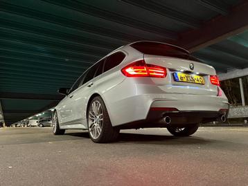 BMW 320I M Touring 260PK (F31) - Apple CarPlay/Android Auto beschikbaar voor biedingen