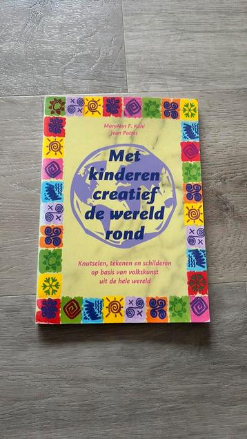 Met kinderen creatief de wereld rond beschikbaar voor biedingen