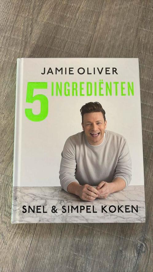 Jamie Oliver - Jamie Oliver - 5 ingredienten, Boeken, Kookboeken, Zo goed als nieuw, Ophalen of Verzenden
