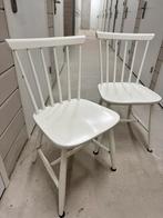Twee stevige witte houten stoelen, Huis en Inrichting, Stoelen, Ophalen, Gebruikt, Wit, Twee