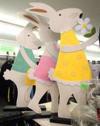 paashaas 3 stuks ong 60 hoog met voet, Diversen, Pasen, Ophalen of Verzenden, Zo goed als nieuw