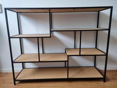 Industriële Wandkast / Roomdivider met mandjes en rekje, Huis en Inrichting, Kasten | Boekenkasten, Gebruikt, 100 tot 150 cm, 150 tot 200 cm