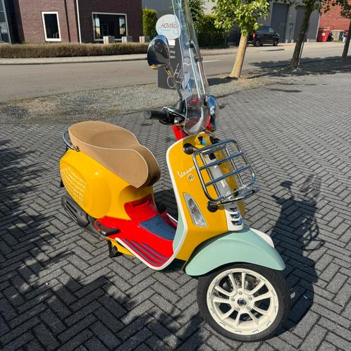 Vespa primavera sean wotherspoon, Fietsen en Brommers, Scooters | Vespa, Zo goed als nieuw, Overige modellen, Verzenden