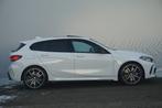 BMW 1 Serie 5-deurs M135i xDrive | Comfort Pro Pack | M Perf, Auto's, BMW, Nieuw, Te koop, Alcantara, 5 stoelen
