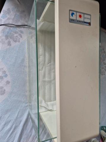 Gebruikte kleine aquarium home 25 +vis spullen beschikbaar voor biedingen