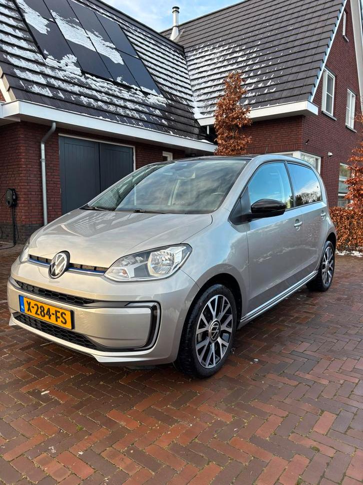 VW e-up! Style | 5-drs | Camera | Stoelverwarming | 32kWh, Auto's, Volkswagen, Particulier, up!, Achteruitrijcamera, Airconditioning