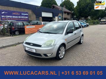 Ford Fiesta 1.4-16V Futura NIEUWE APK! 2X SLEUTEL beschikbaar voor biedingen
