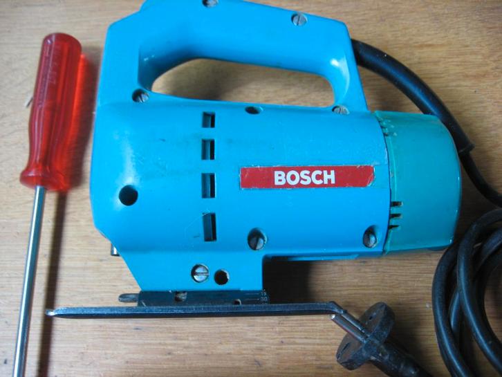 Vintage decoupeerzaag Bosch blauw met circa 30 zaagjes izgst, Doe-het-zelf en Verbouw, Gereedschap | Zaagmachines, Gebruikt, Decoupeerzaag
