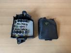 zekeringkast renault clio 3 / modus 8200233293F motorruimte, Auto-onderdelen, Gebruikt, -, Renault, -