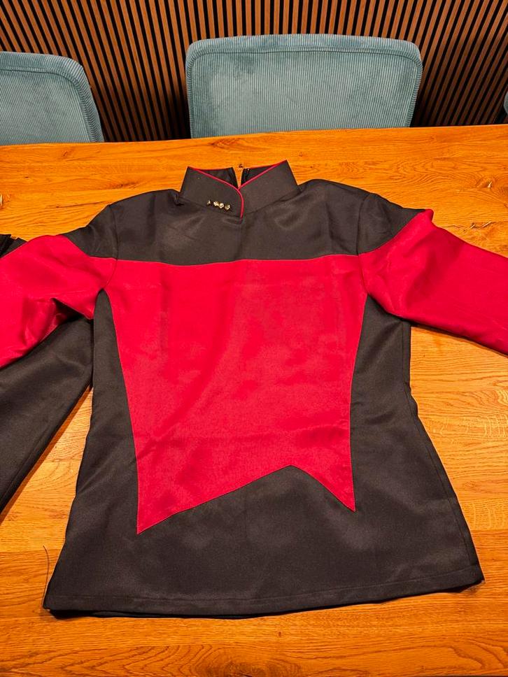 Star Trek Kostuum Set - Man (L) & Vrouw (M), Kleding | Dames, Carnavalskleding en Feestkleding, Zo goed als nieuw, Kleding, Overige thema's