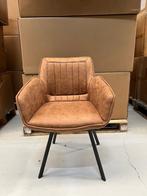 Eetkamerstoel Duke Cognac met armleuning €59,95per stoel, Ophalen, Bruin, Nieuw, Eetkamerstoel met arm leuning