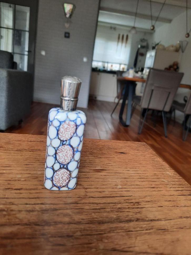 antiek reukflesje/parfumflesje, Antiek en Kunst, Curiosa en Brocante, Ophalen of Verzenden