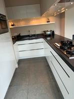 Witte hoogglans maatwerkkeuken met apparatuur, Gebruikt, Wit, Hoekkeuken, Ophalen of Verzenden