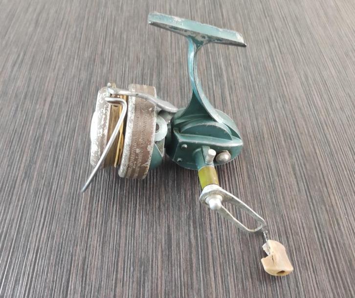 Ru Mer Zeemolen Medium Size # verzamel # vintage # nostalgie, Watersport en Boten, Hengelsport | Algemeen, Gebruikt, Molen, Ophalen of Verzenden