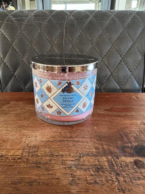 *NIEUW* diverse 3-wick kaarsen van Bath & Body Works, Huis en Inrichting, Woonaccessoires | Kandelaars en Kaarsen, Nieuw, Kaars