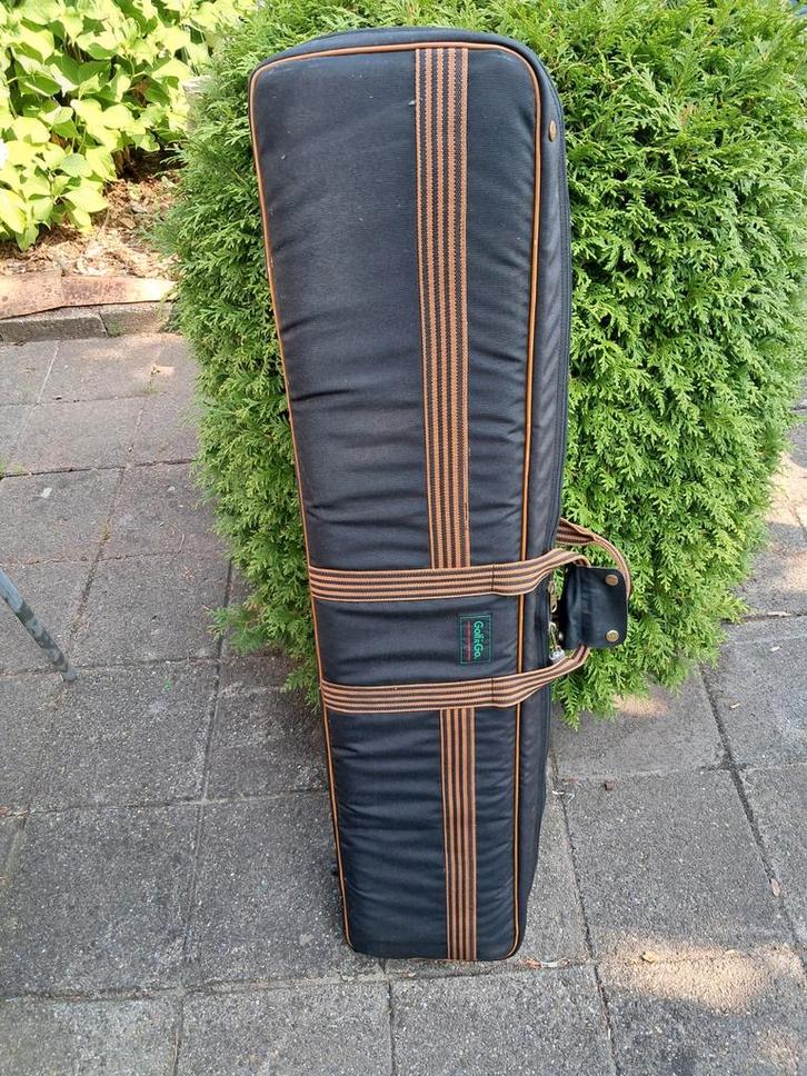 Travel bag 115x25x15

Handige bag voor op vakantie, Sport en Fitness, Golf, Gebruikt, Tas, Overige merken, Ophalen