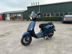 Vespa sprint brom of snor full option custom kleur led, Fietsen en Brommers, Scooters | Vespa, Ophalen, Overige modellen, Maximaal 45 km/u