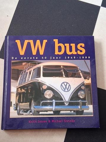 VW Bus Boek: De Eerste 50 Jaar (1949-1999) beschikbaar voor biedingen