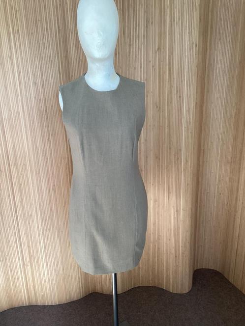 Hele mooie overgooier Elements Escada, Kleding | Dames, Jurken, Zo goed als nieuw, Maat 38/40 (M), Beige, Boven de knie, Ophalen of Verzenden