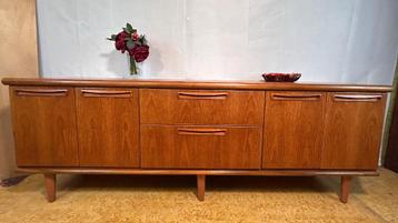 Gratis bezorging!Midcentury vintage teak dressoir Meredew 60 beschikbaar voor biedingen
