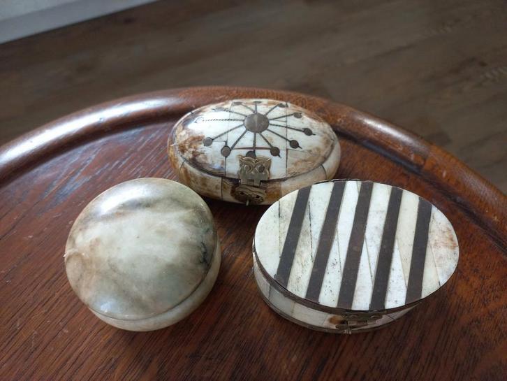 Mooie sierbakjes met marmer, Antiek en Kunst, Antiek | Overige Antiek, Ophalen of Verzenden