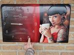 Grand milano Koffie Tattoo Girl Pin up girl reclamebord klok, Ophalen of Verzenden, Gebruikt, Reclamebord